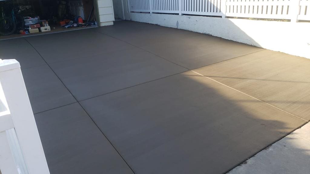 Driveway concrete installation