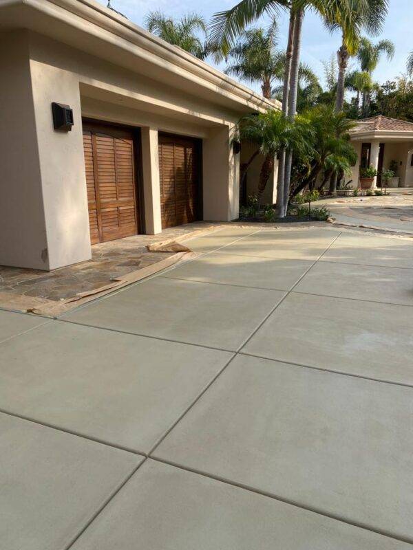 San Diego hardscape services, installation of concrete driveway