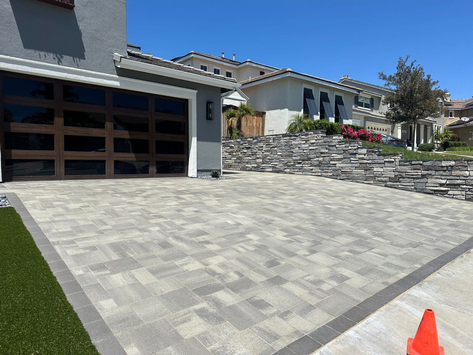 pavers driveway installation 