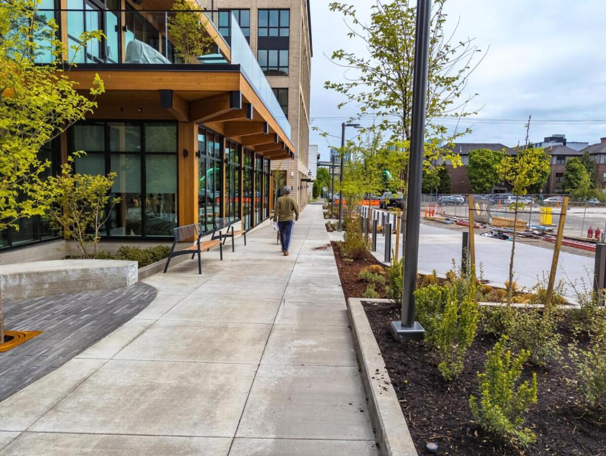 alt="new driveway installation"